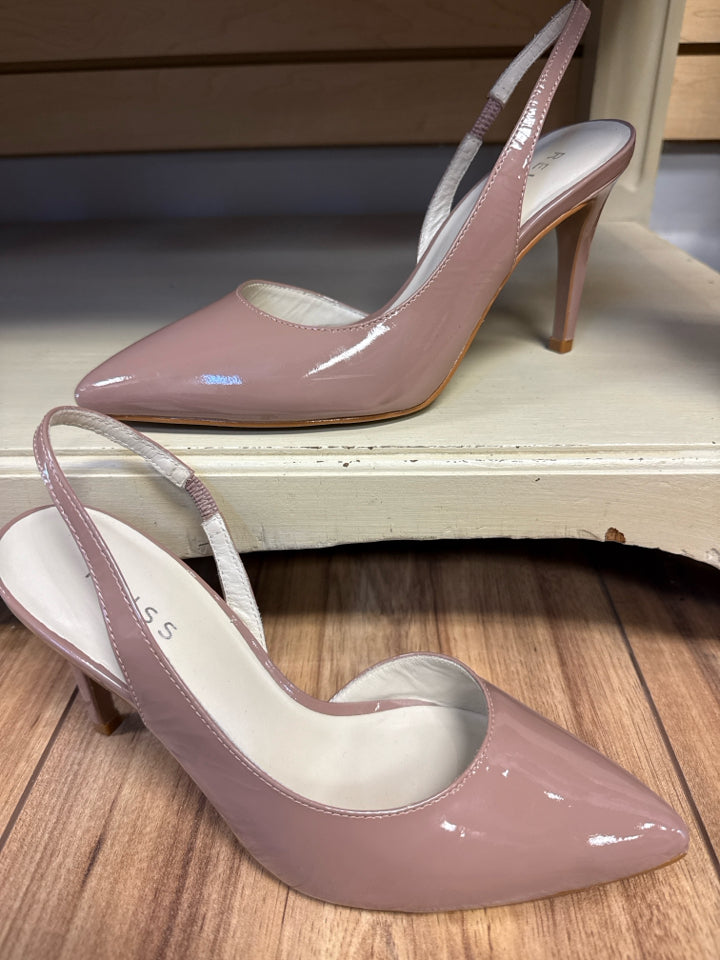 Reiss Size 38 Tan Patent Leather Pump