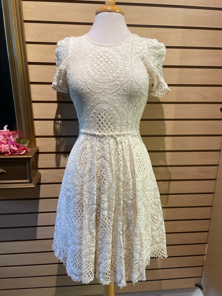 Burberry Size 4 Cotton Blend Dress