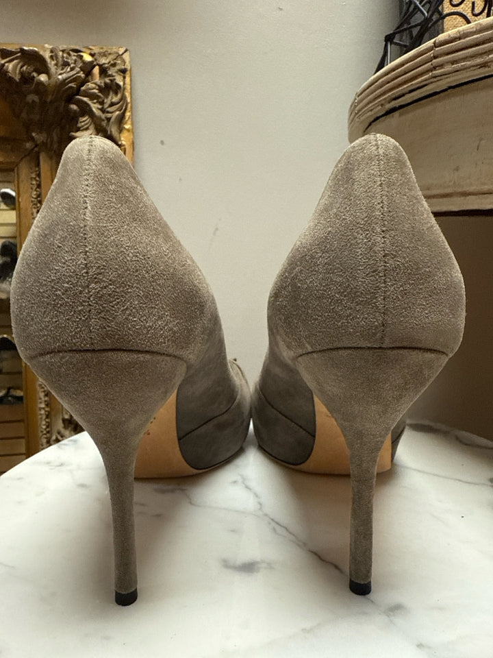 Gucci Size 38 1/2 Grey Suede Pump