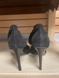 Gucci Size 8 Black Suede Pump