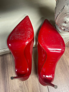 Louboutin Size 38 Red Patent Leather Pump