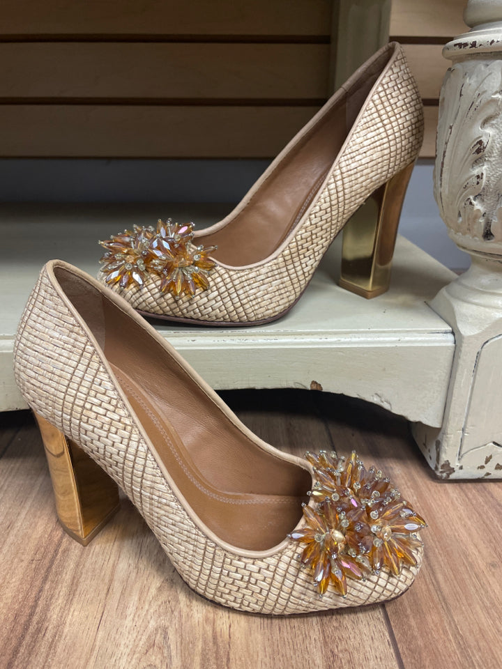 Tory Burch size 8 embellished raffia pump with gold heel